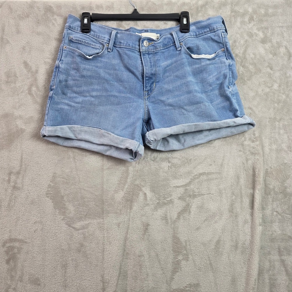 Levis Womens Light Wash Denim Cuffed Jean Shorts Size 33 Blue Stretch Casual